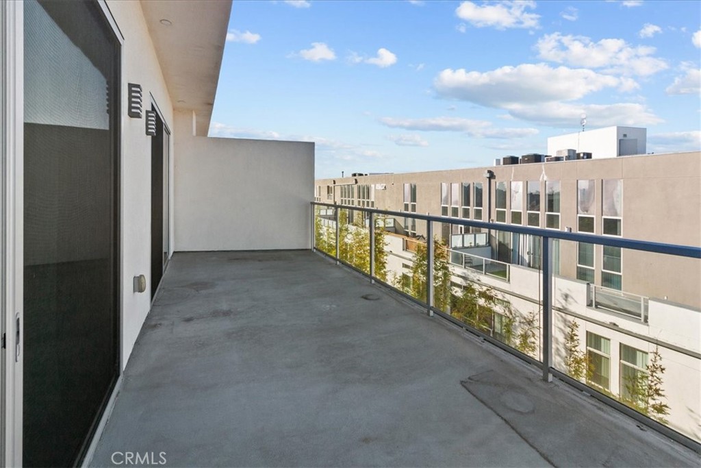 4140 Glencoe Avenue 608