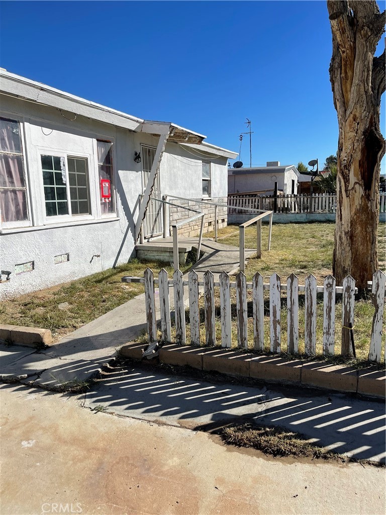 328 N Helena Street