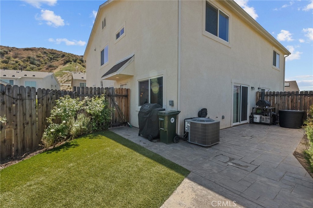 26140 Gravett Place