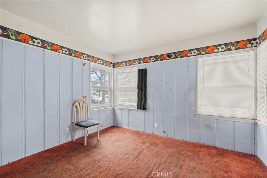 328 W Hillsdale Street