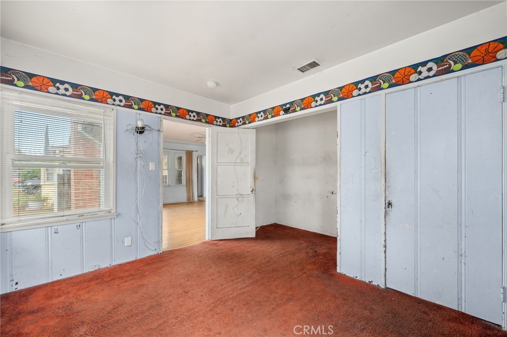 328 W Hillsdale Street