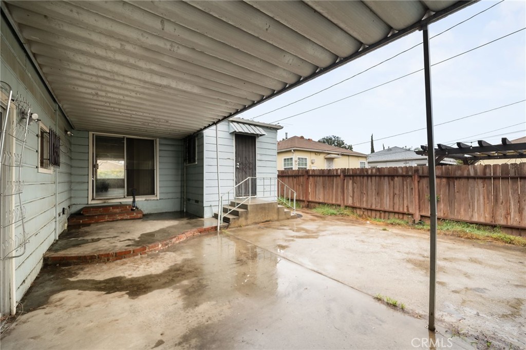 328 W Hillsdale Street