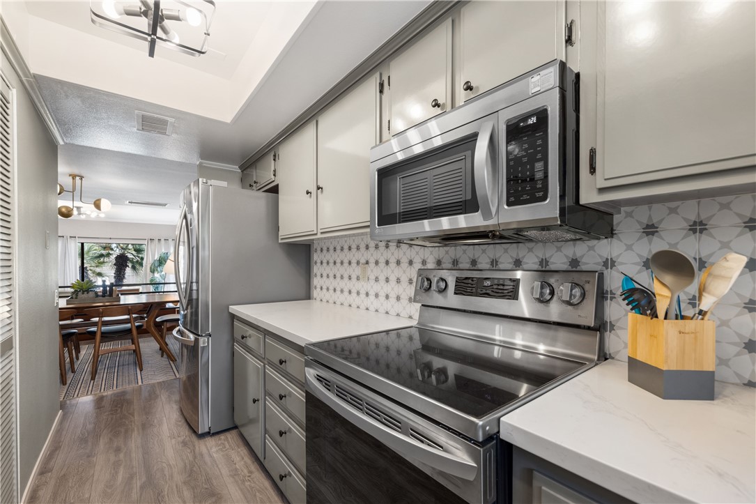 71870 Eleanora Lane