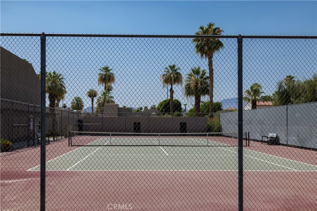 71870 Eleanora Lane