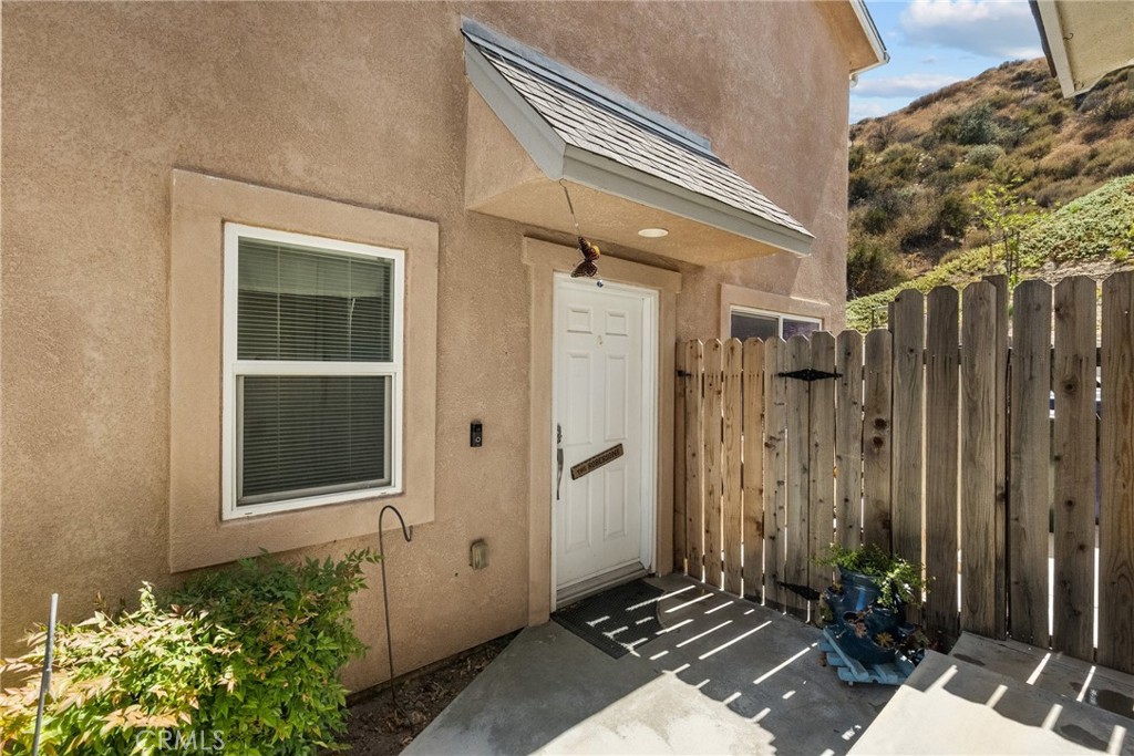 26135 Gravett Place