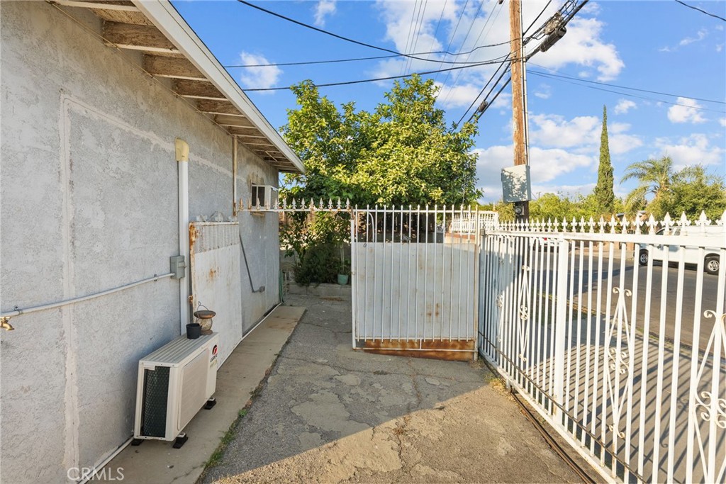 11130 Telfair Avenue
