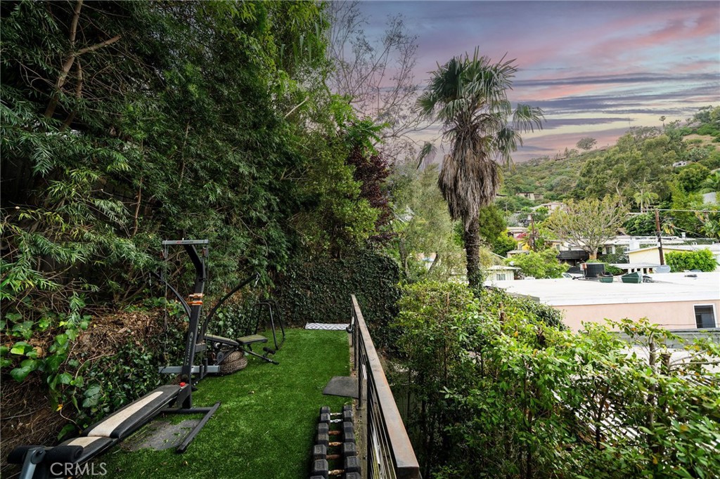 8516 Walnut Drive