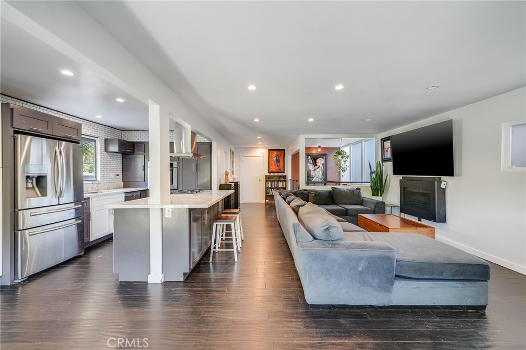 8516 Walnut Drive