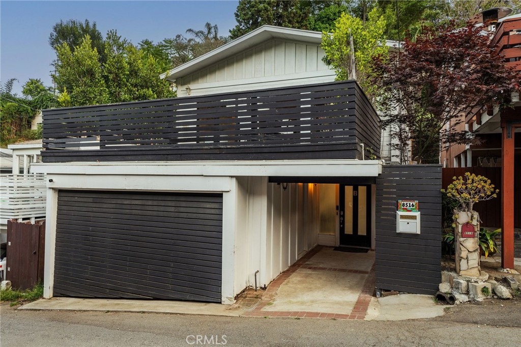8516 Walnut Drive