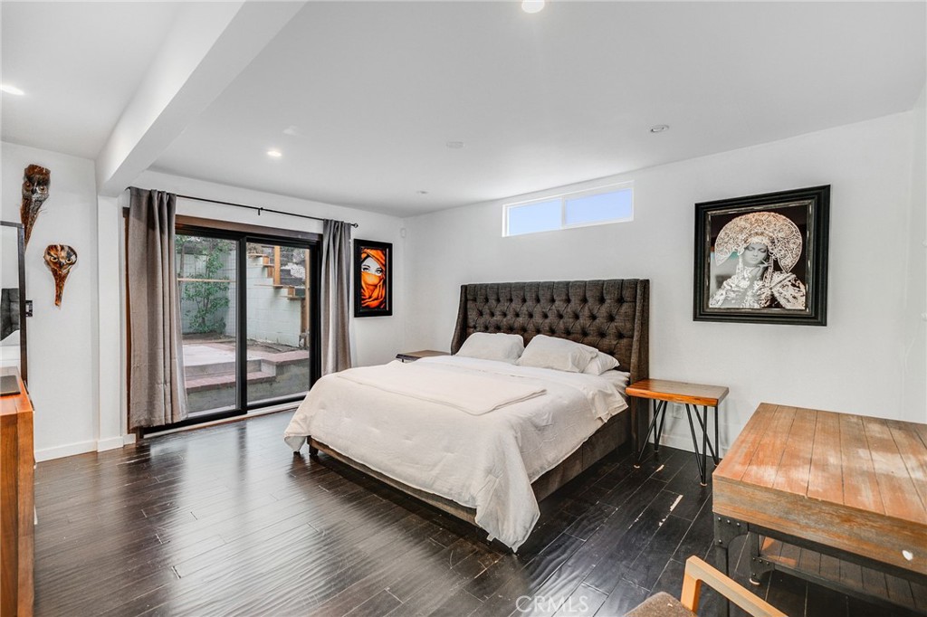 8516 Walnut Drive