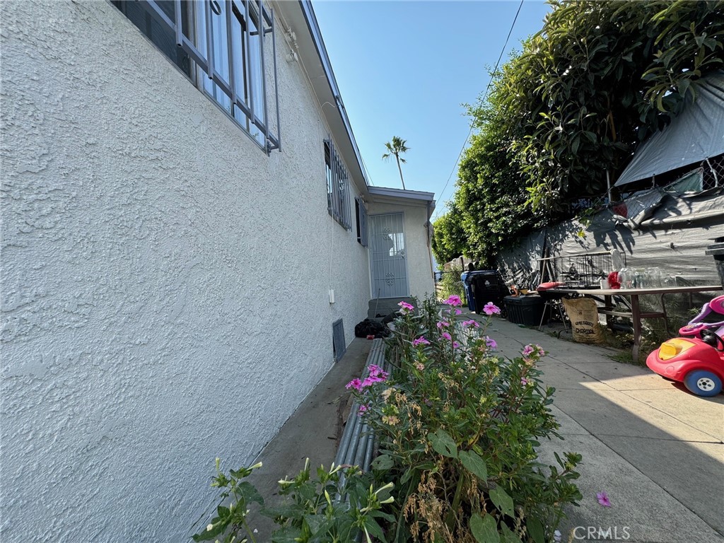 2504 Trinity Street