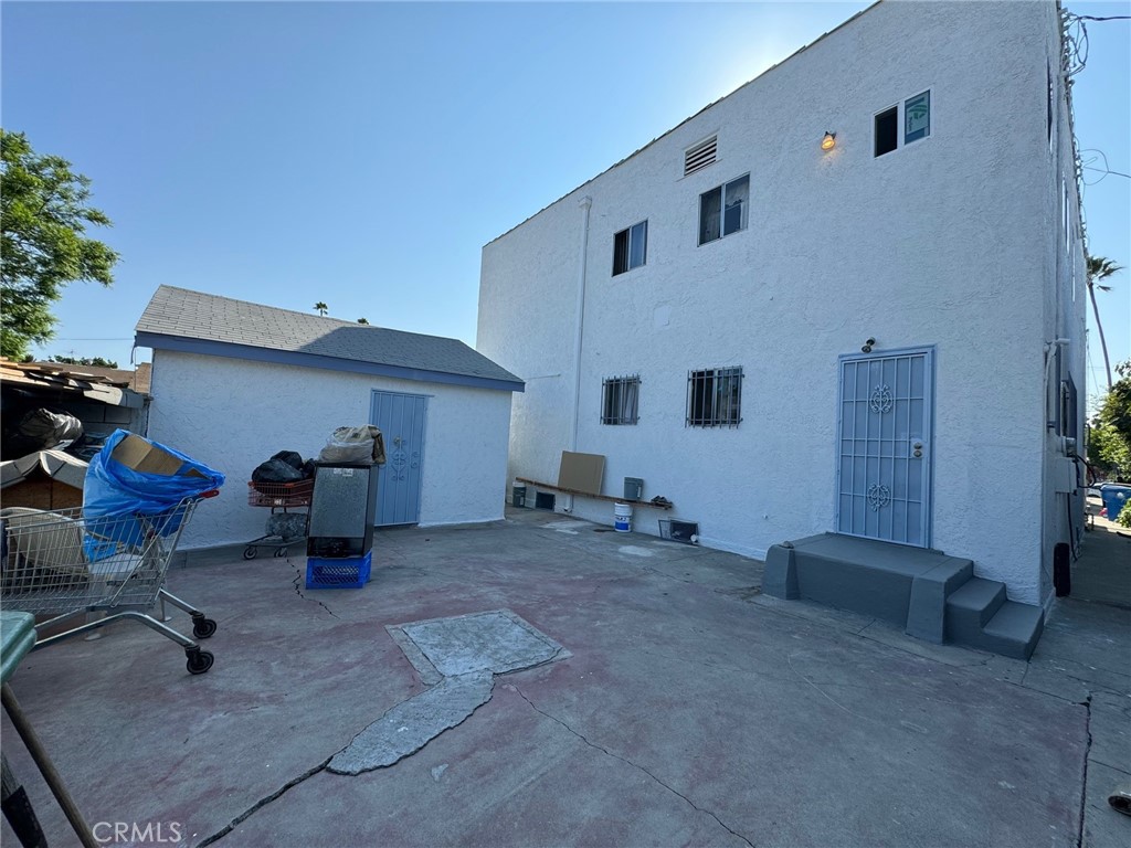 2504 Trinity Street