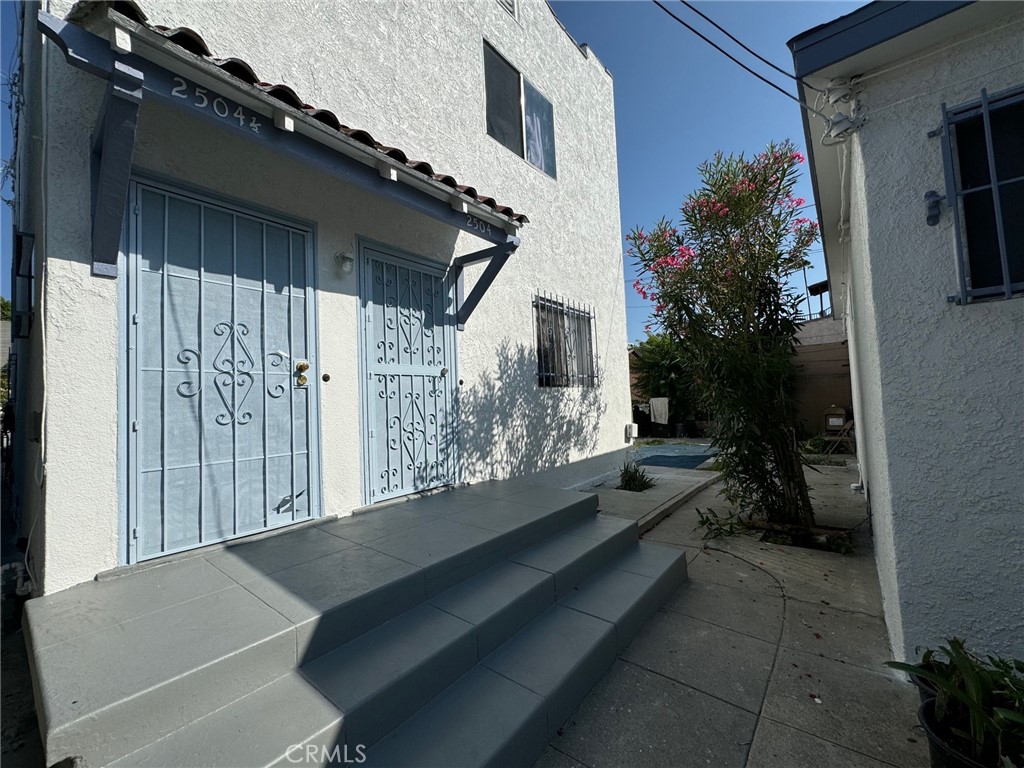 2504 Trinity Street