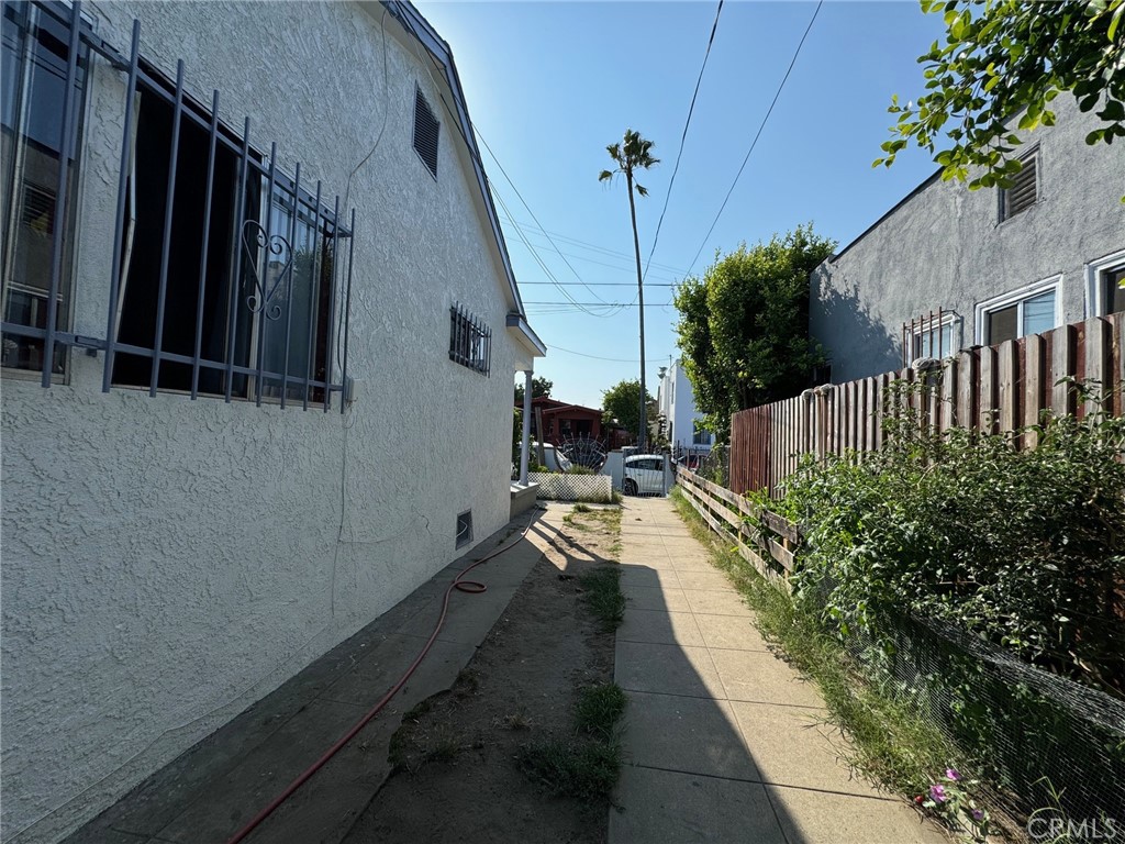 2504 Trinity Street