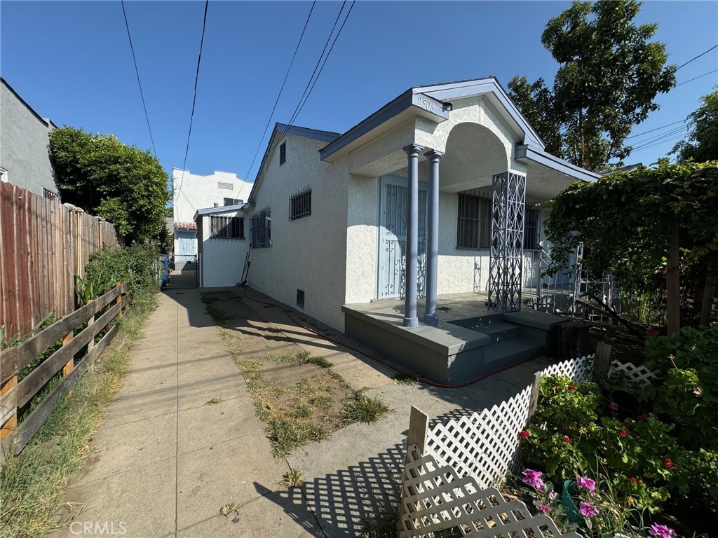 2504 Trinity Street