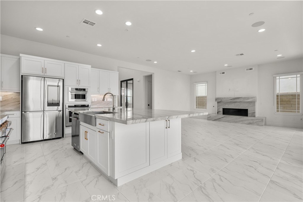 21136 W Canyon View Place