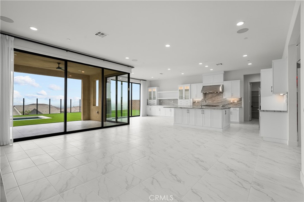 21136 W Canyon View Place