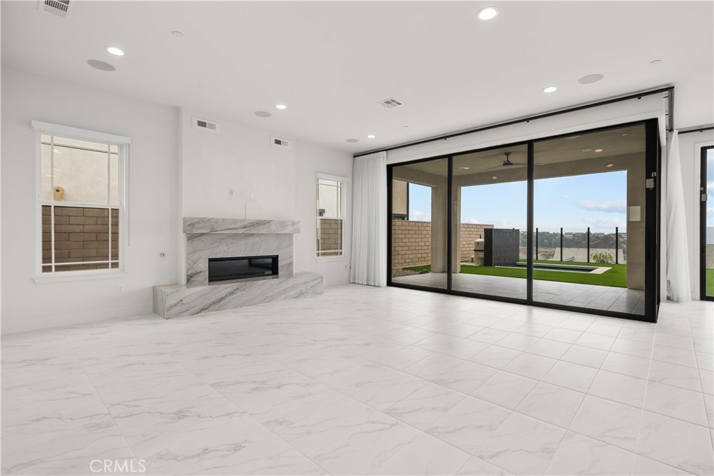 21136 W Canyon View Place