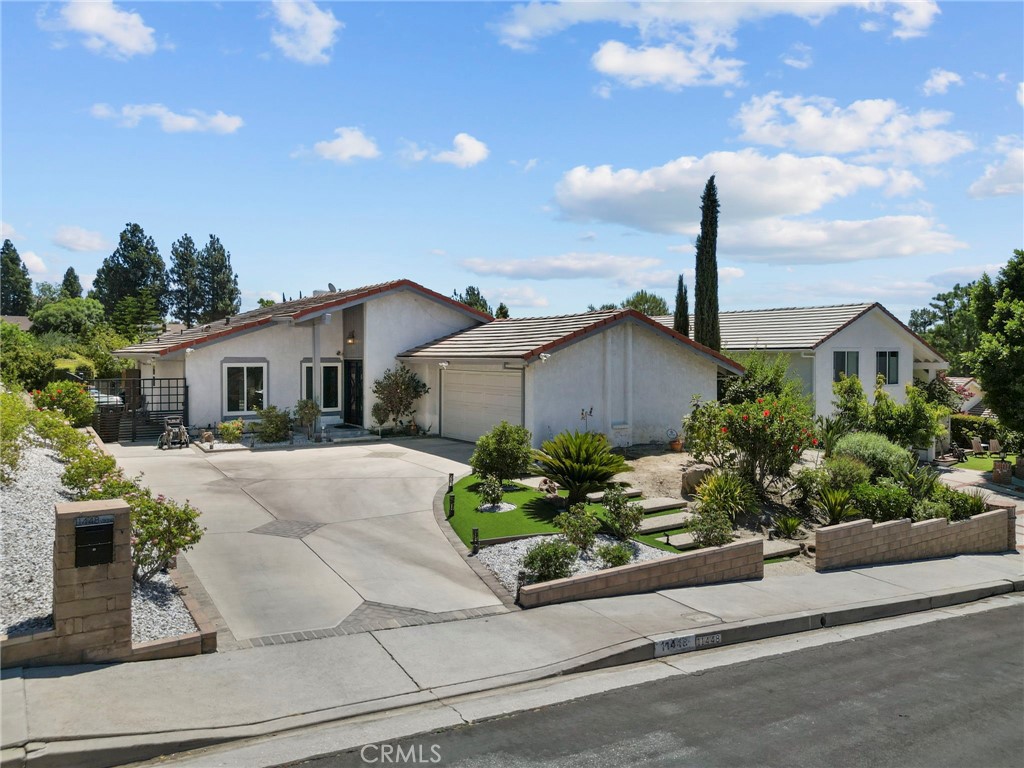 11448 Viking Avenue
