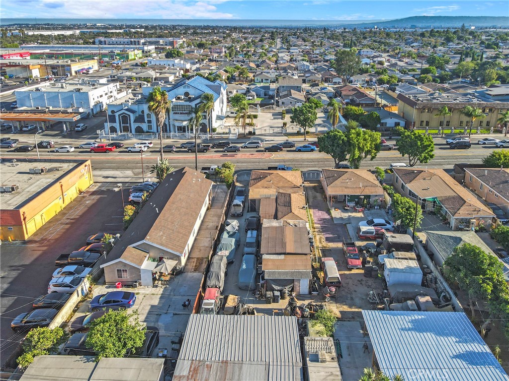 429 E El Segundo Boulevard
