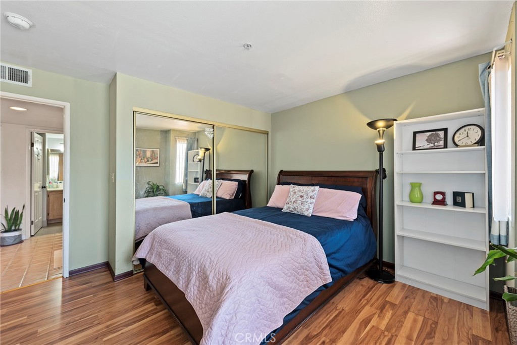 450 W Dryden Street 205