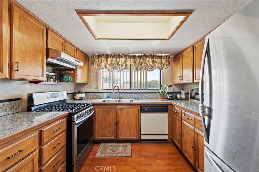 450 W Dryden Street 205