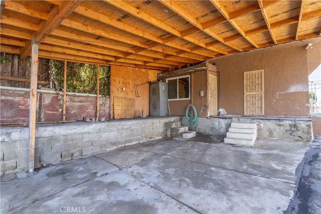 3403 E 4th Street