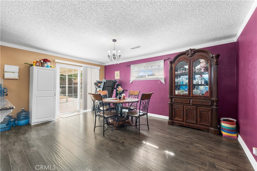 1118 E Avenue J10