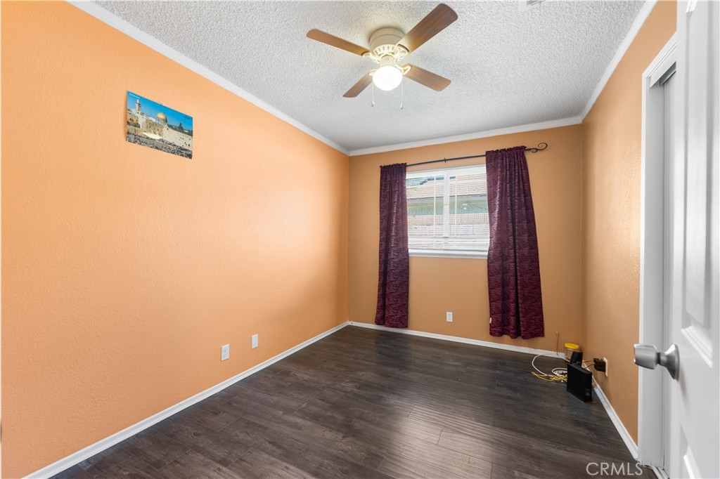 1118 E Avenue J10