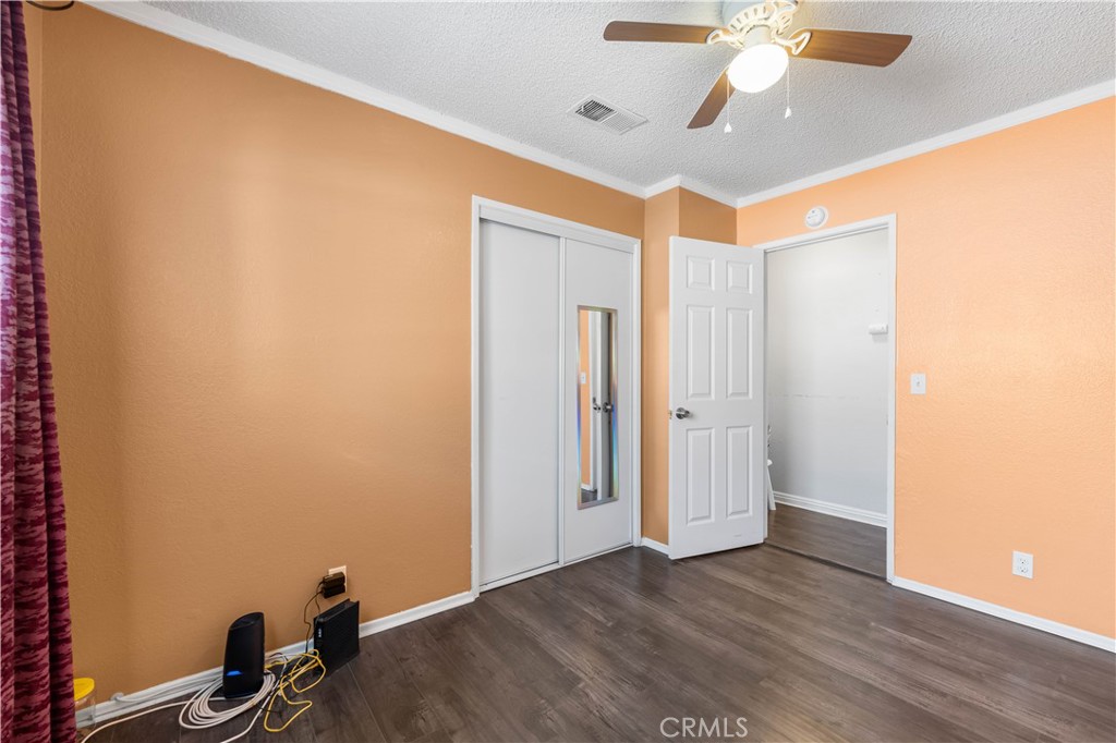 1118 E Avenue J10