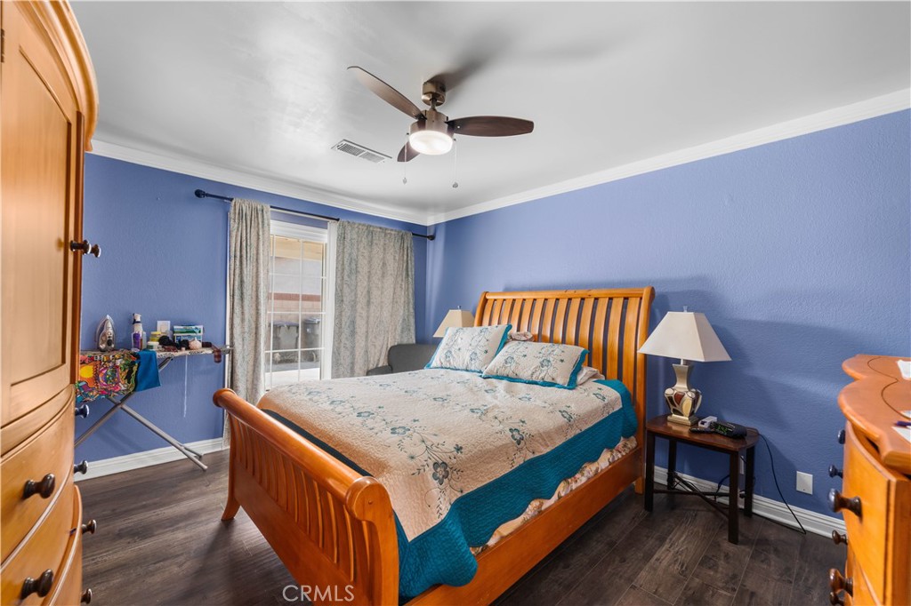 1118 E Avenue J10