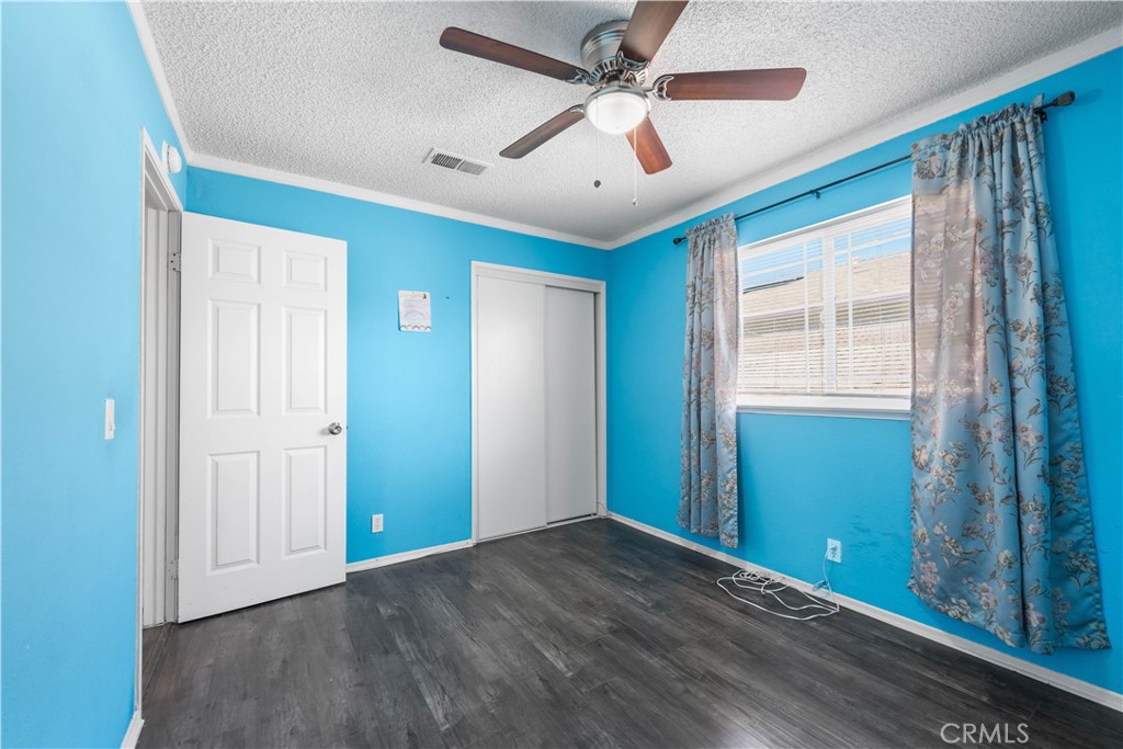 1118 E Avenue J10