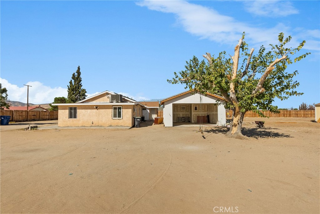 40610 12th Street W