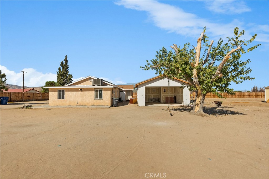 40610 12th Street W