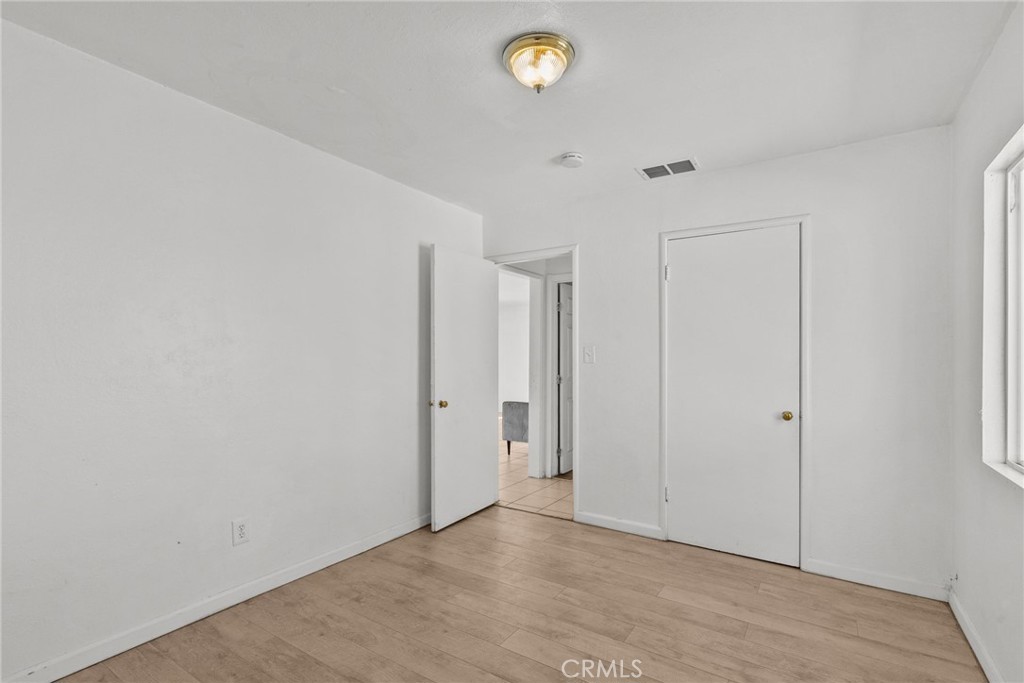40610 12th Street W