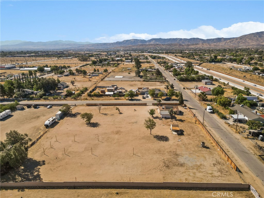 40610 12th Street W