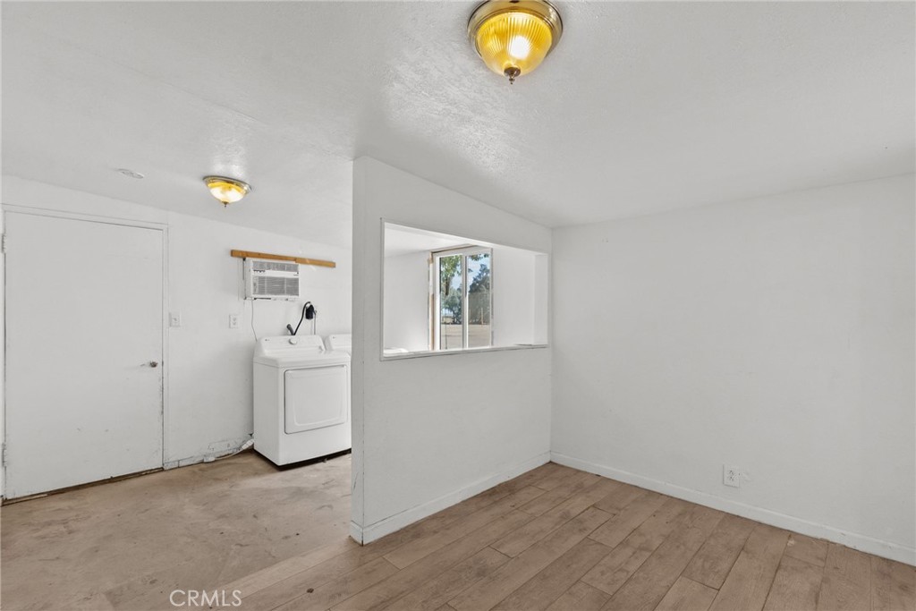 40610 12th Street W
