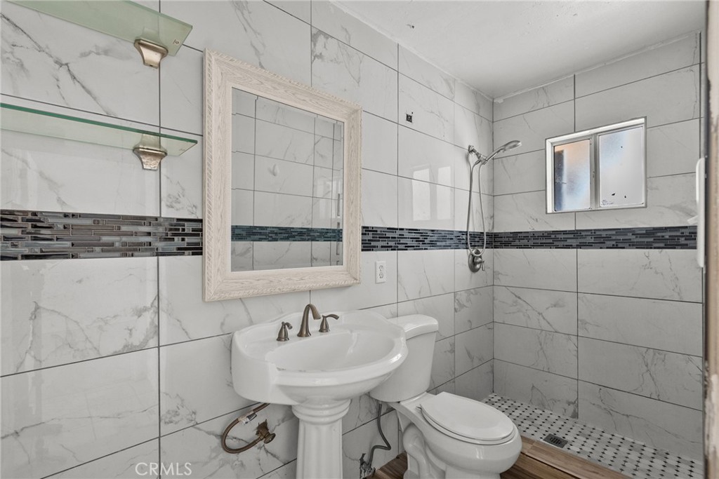 40610 12th Street W