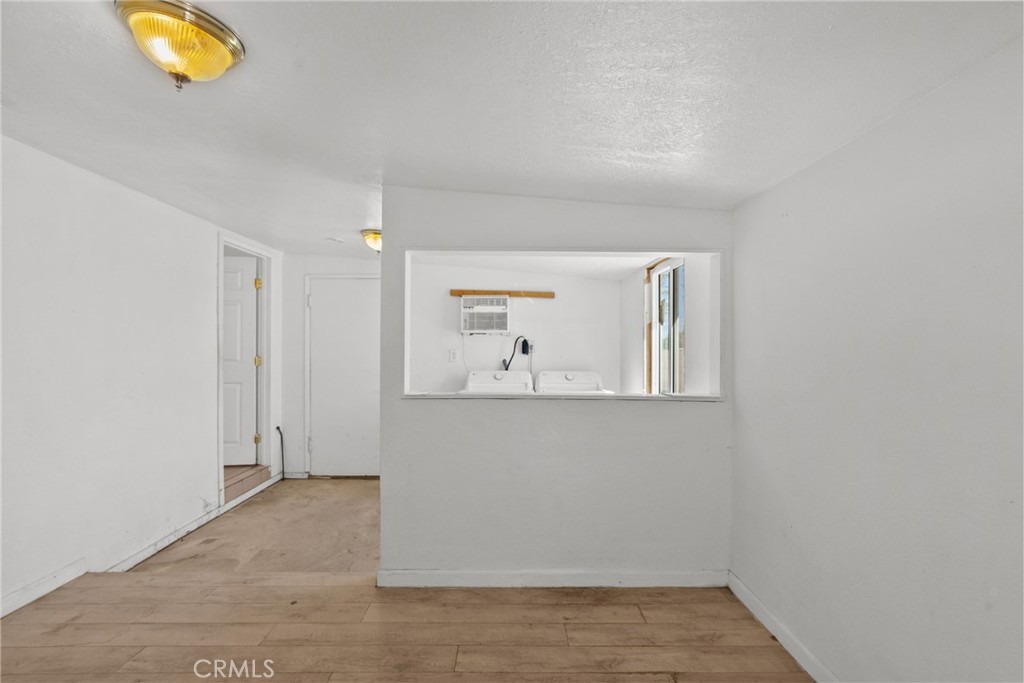 40610 12th Street W