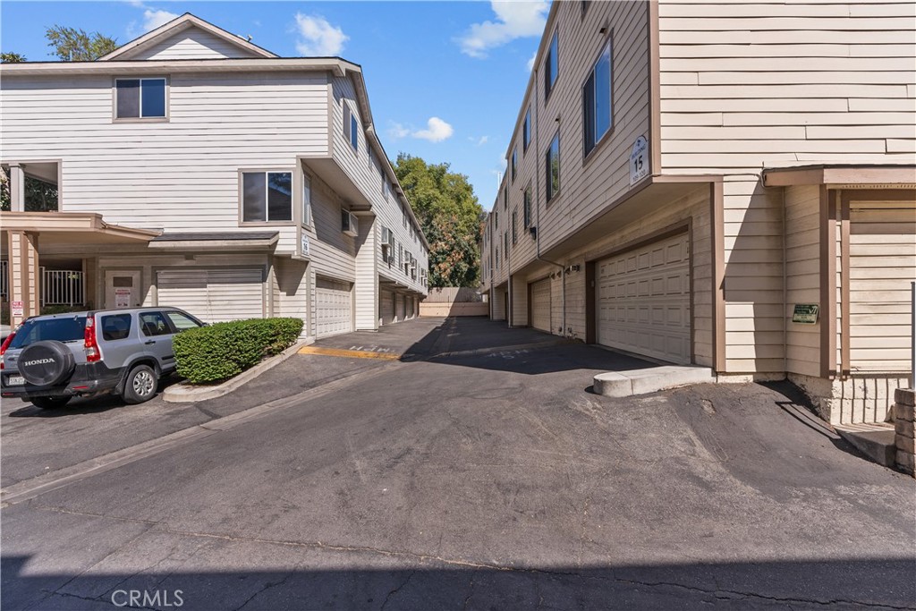 11150 Glenoaks Boulevard 120