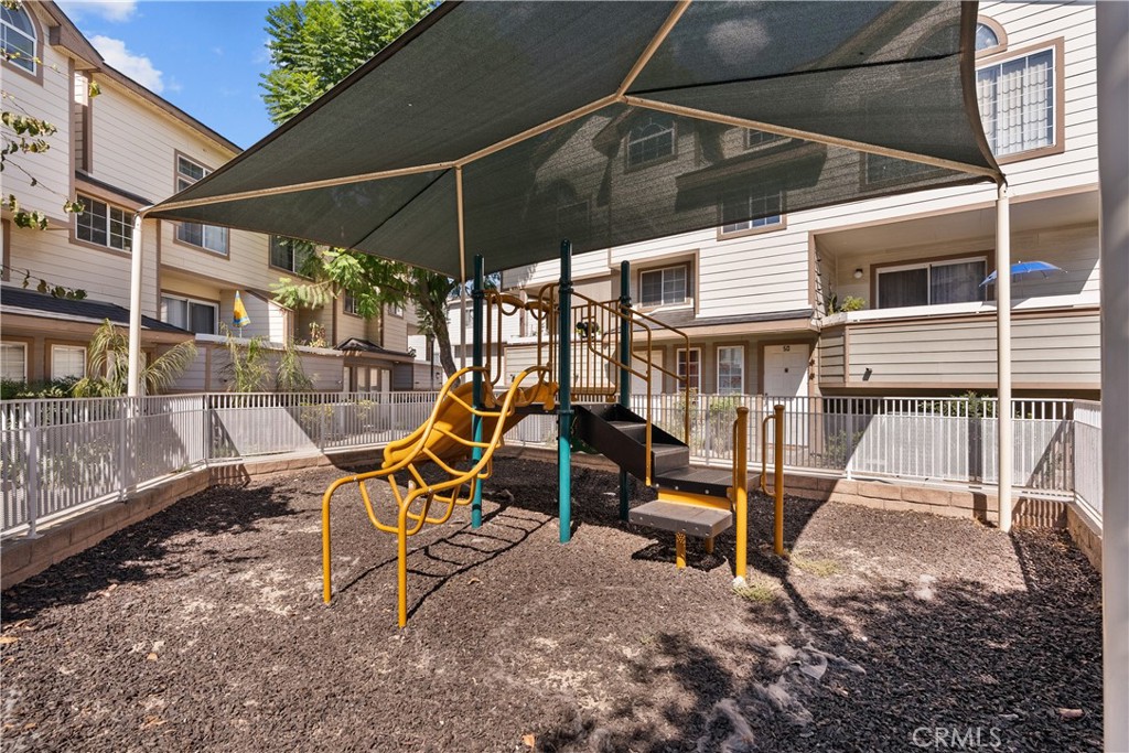 11150 Glenoaks Boulevard 120
