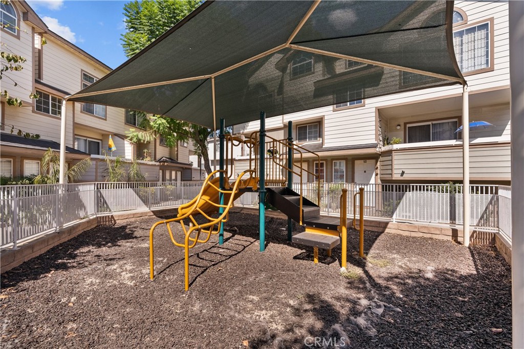 11150 Glenoaks Boulevard 120