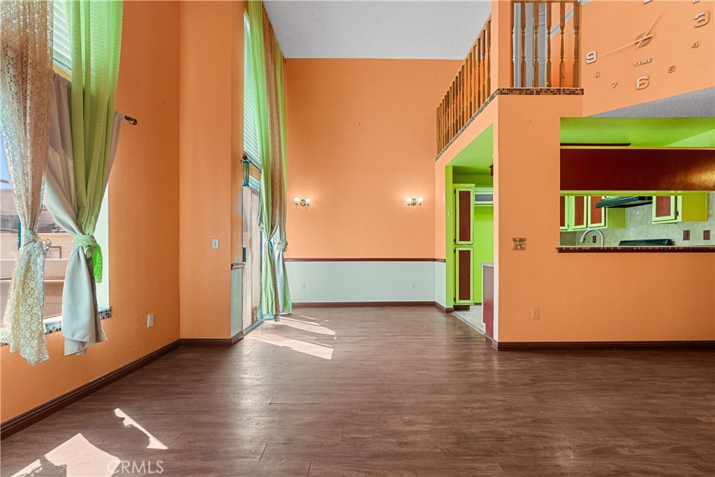 11150 Glenoaks Boulevard 120