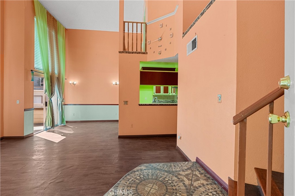 11150 Glenoaks Boulevard 120