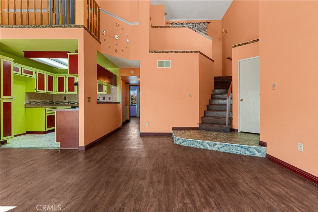11150 Glenoaks Boulevard 120