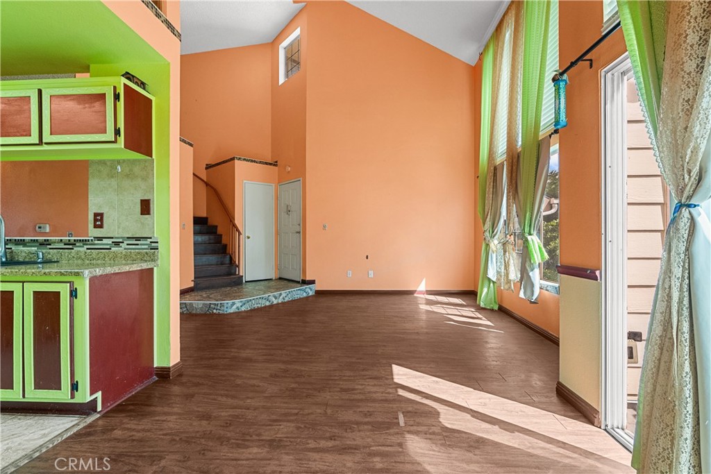 11150 Glenoaks Boulevard 120