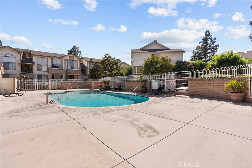 11150 Glenoaks Boulevard 120