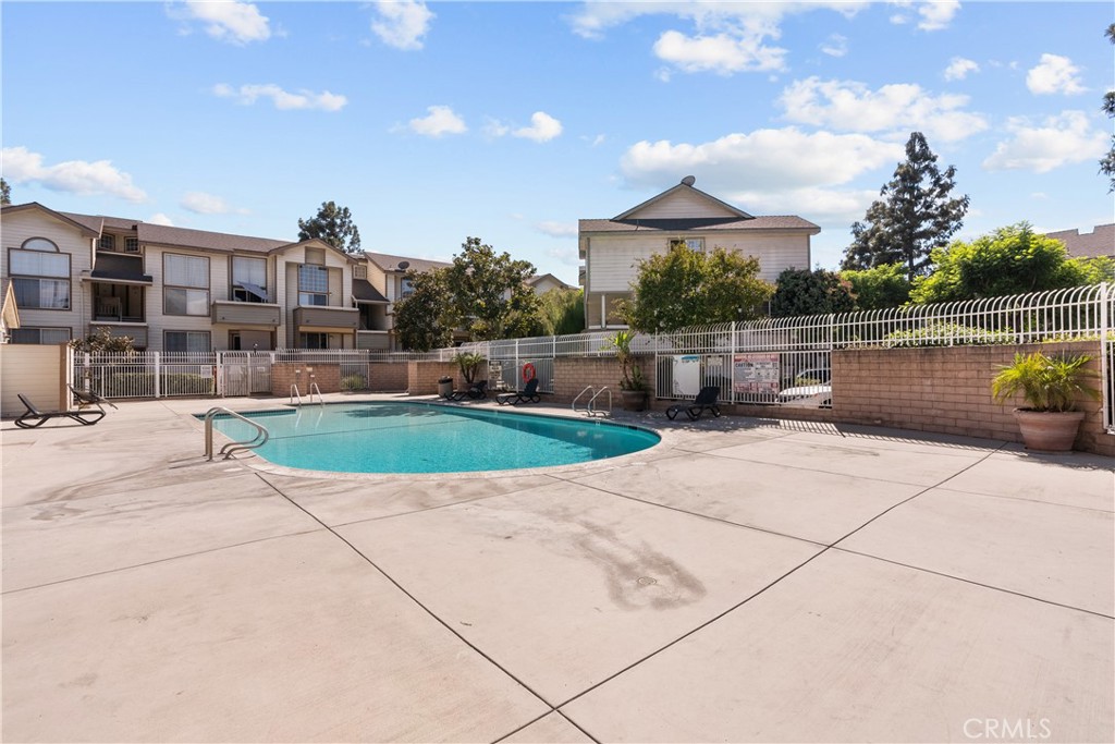 11150 Glenoaks Boulevard 120