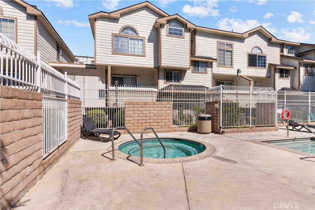 11150 Glenoaks Boulevard 120