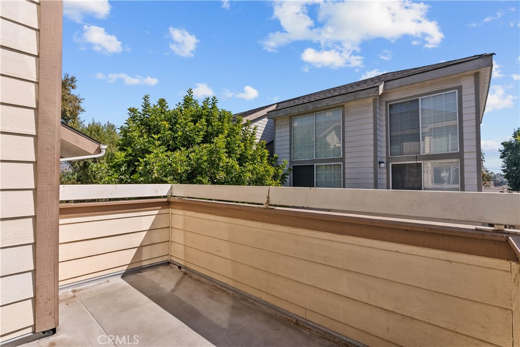 11150 Glenoaks Boulevard 120